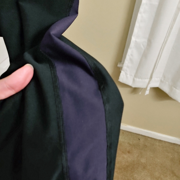 Nike Athletic Capris black purple Host Pick - Picture 2 of 4